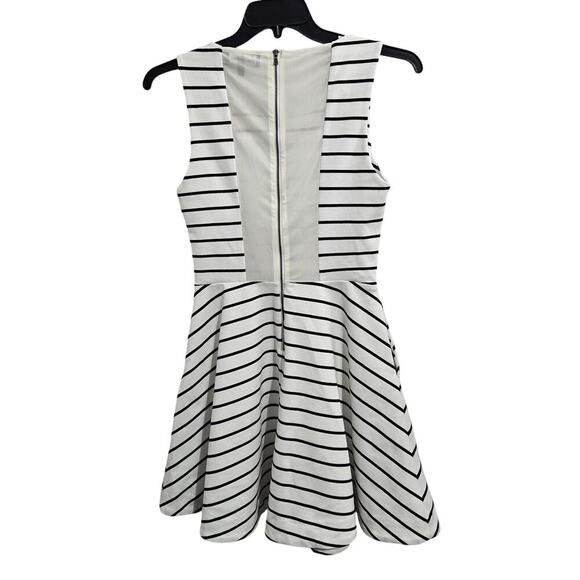 Sam Edelman Fit & Flare Striped Dress Sleeveless Lined White Black Size 8 - Picture 2 of 6